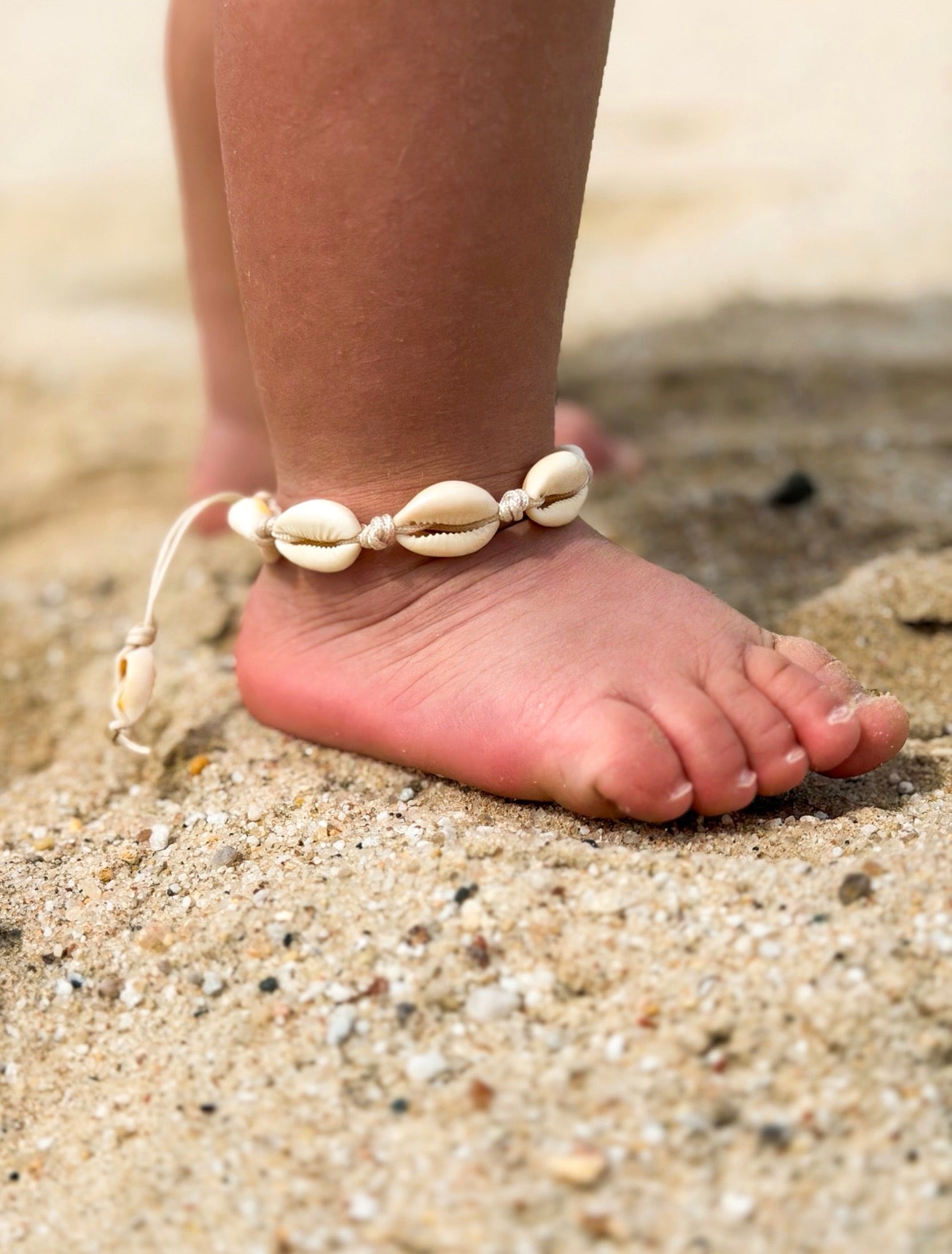 Cowrieshell anklet