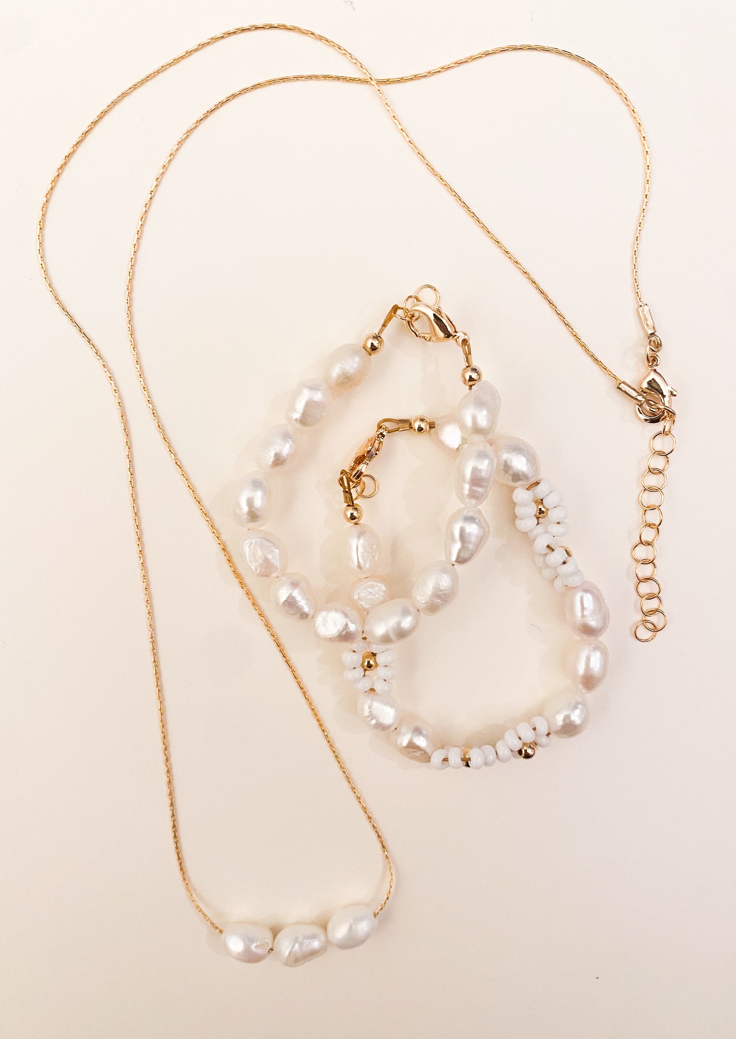 3 Pearl necklace