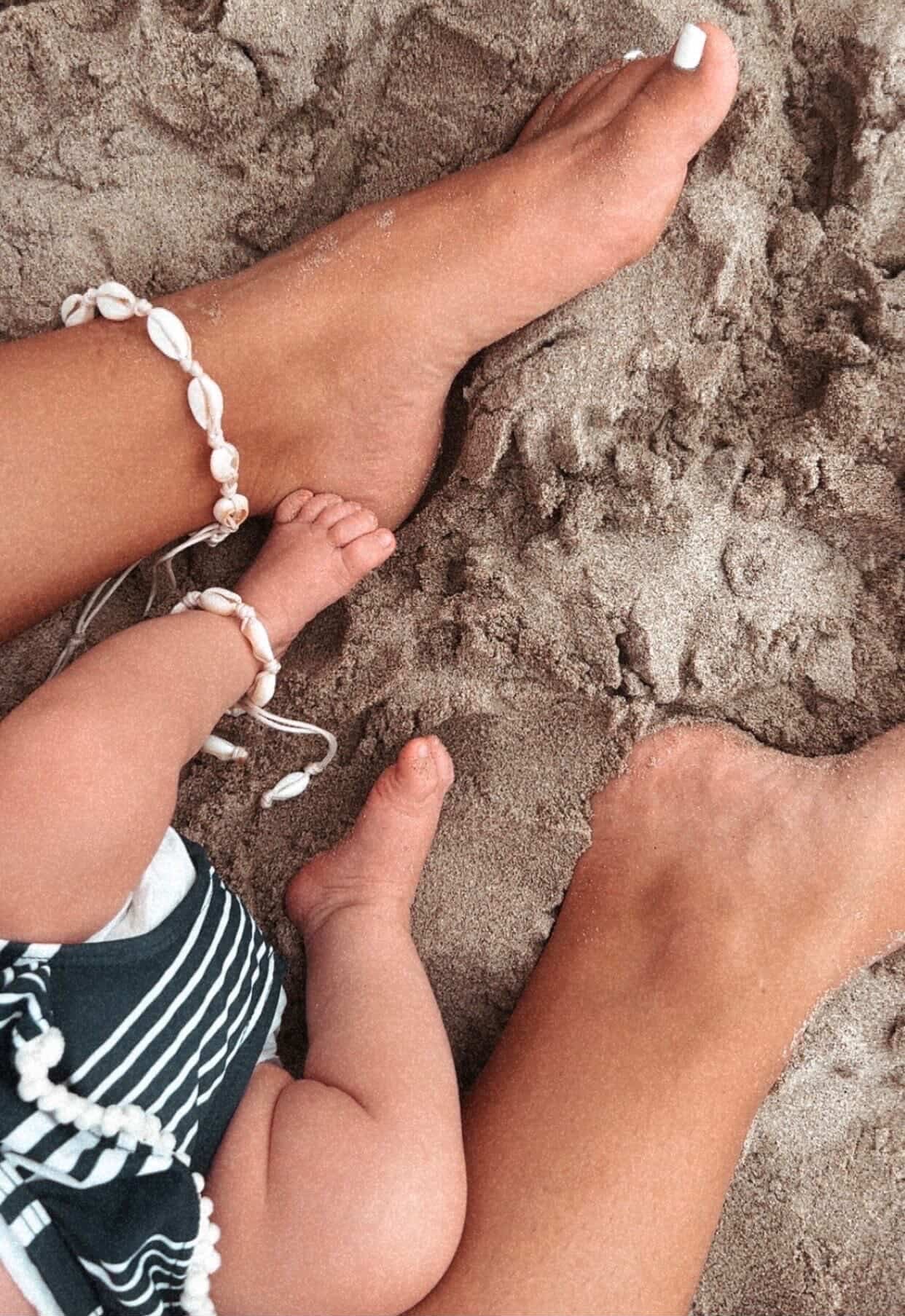 Cowrieshell anklet
