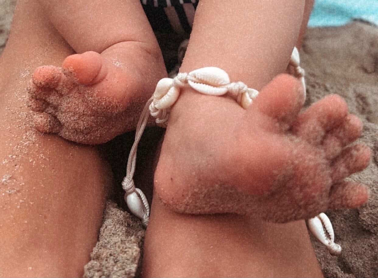 Cowrieshell anklet